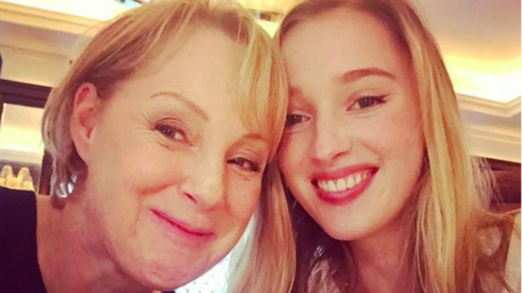 phoebe dynevor siblings