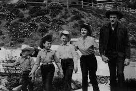 Pictures of Jenny Lee Arness: A Look at Her Life, Family, and Rare Photos "pictures of jenny lee arness"